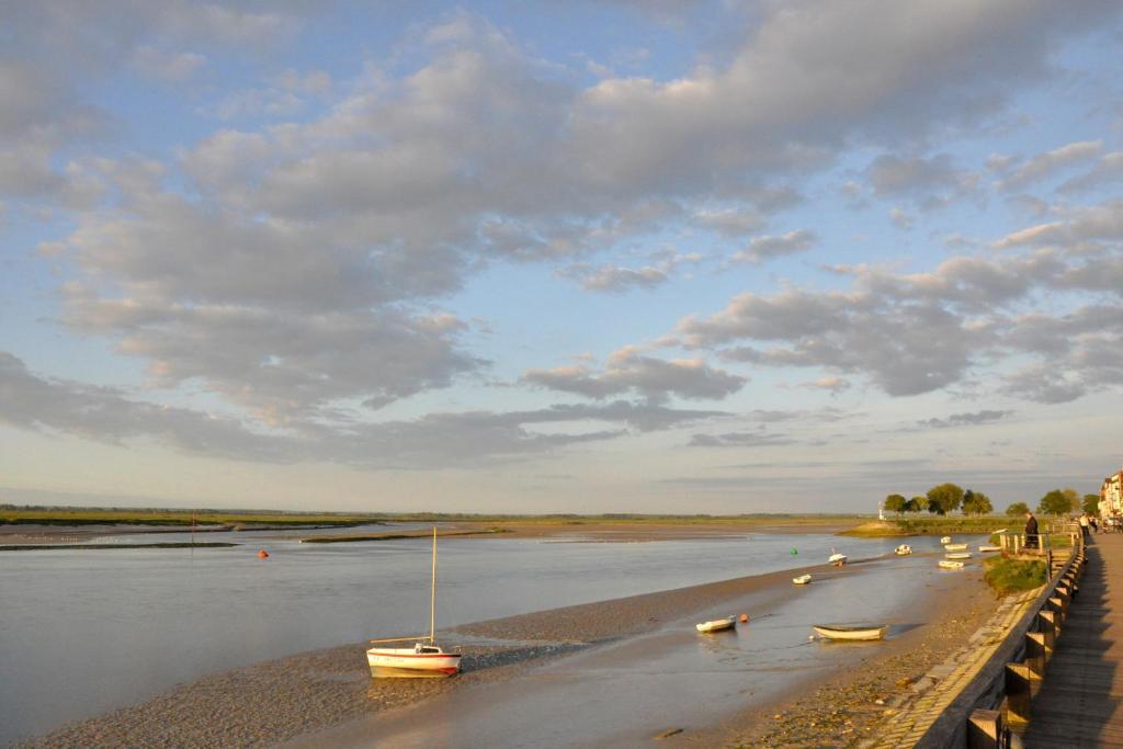 Hotel Du Port Et Des Bains Saint-Valéry-sur-Somme Eksteriør billede